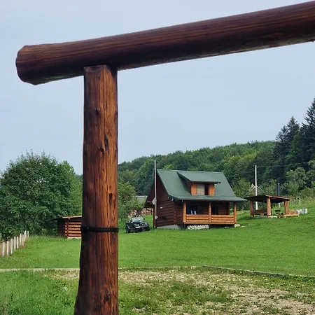 Vysoka Brama дерев'яний будиночок з чаном Сasa de vacaciones Oriv
