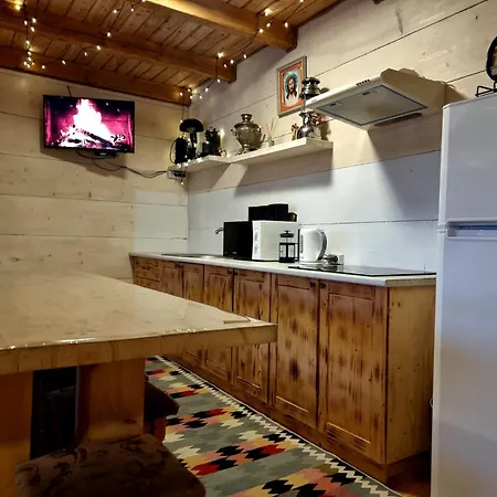 Holiday home Vysoka Brama дерев'яний будиночок з чаном *