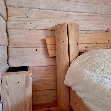 Holiday home Vysoka Brama дерев'яний будиночок з чаном *