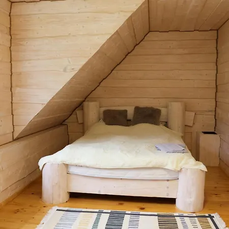 Holiday home Vysoka Brama дерев'яний будиночок з чаном *