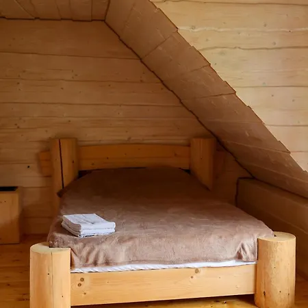 Holiday home Vysoka Brama дерев'яний будиночок з чаном *